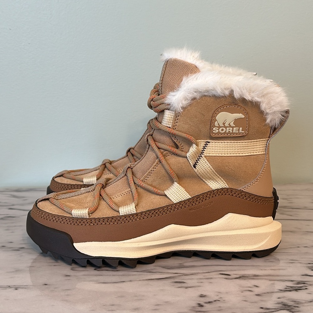 Sorel Out N About RMX Glacy Waterproof Boots Women’s - Picture 4 of 15